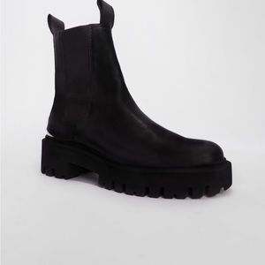 Make Chelsea Boot w/Platform Sole
